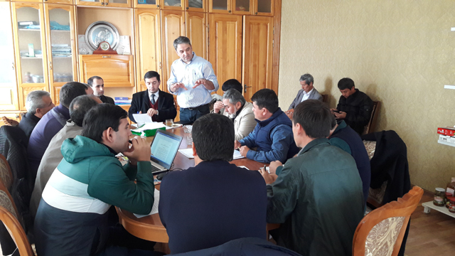 Международная ассоциация производителей и экспортёров сельскохозяйственной продукции Таджикистана вносит вклад в обсуждение вопросов облегчения процедуры таможенного контроля для экспортёров сельскохозяйственной продукции Таджикистана